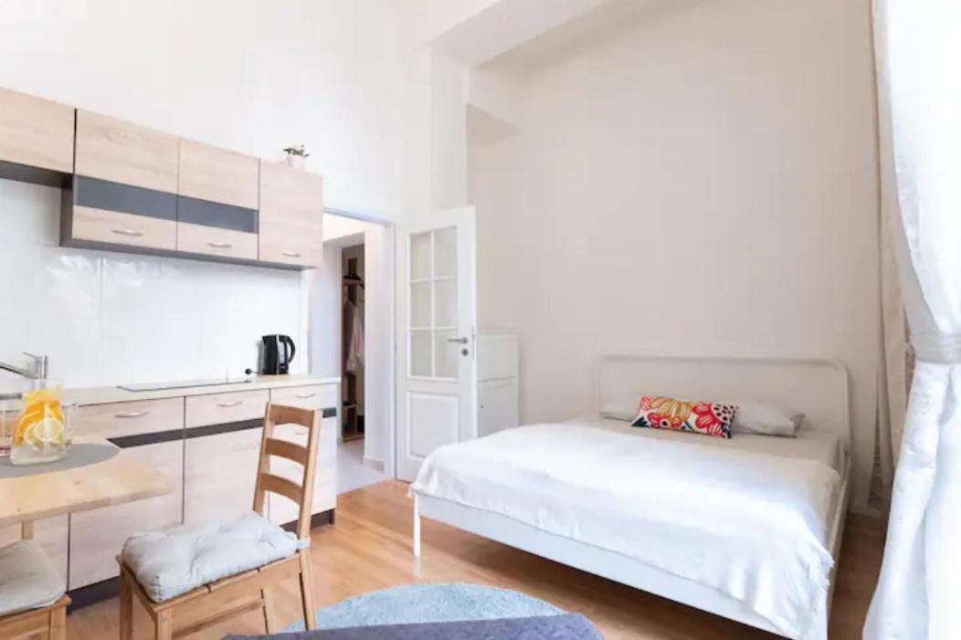 Favorite Apartment In The Center Of Prague 1 Luaran gambar